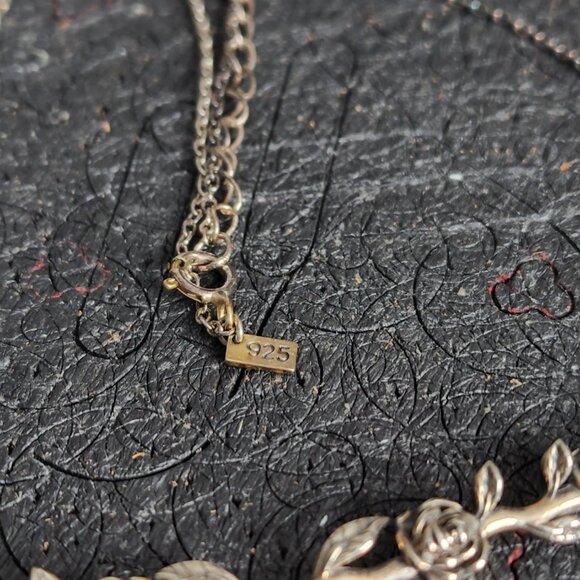 925 sterling silver Roses onyx necklace - Picture 3 of 3